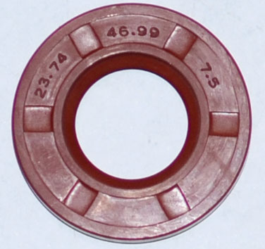 Image of Chillam NGT oil seal for Bolero of M&M having size 23,74 x 46,9 x 7,5, sku BL23CH01NG.